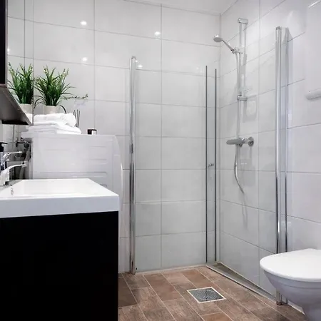 شقة Spacious 2-room In The Center, Easy Access To Everything *